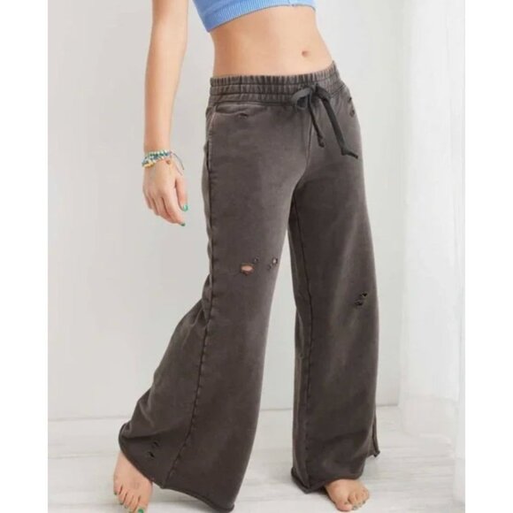 aerie Pants - AERIE wide leg fleece distressed skater sweatpants in washed black size S